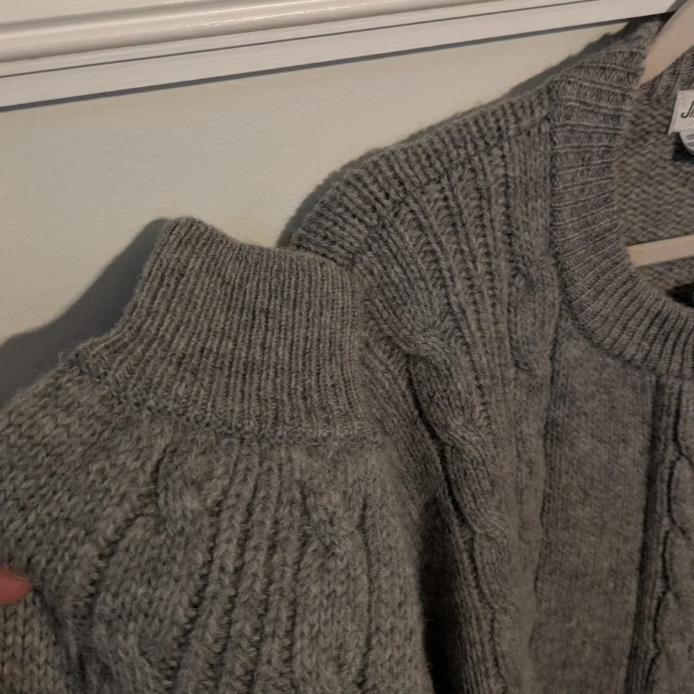 Chunky Wool Cozy Gray Cable Knit Sweater L